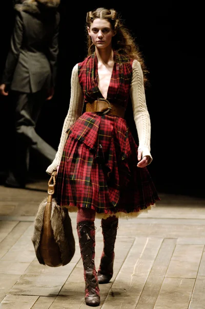 Look 24